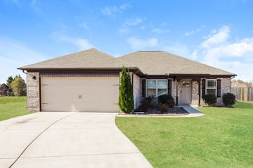 108 EAGLES WATCH CT NEW MARKET, AL 35761